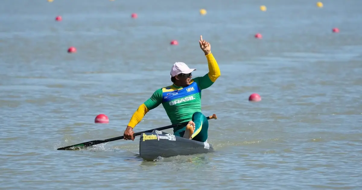 Isaquias Queiroz conquista ouro no C1 500m da Copa do Mundo de Canoagem em Szeged