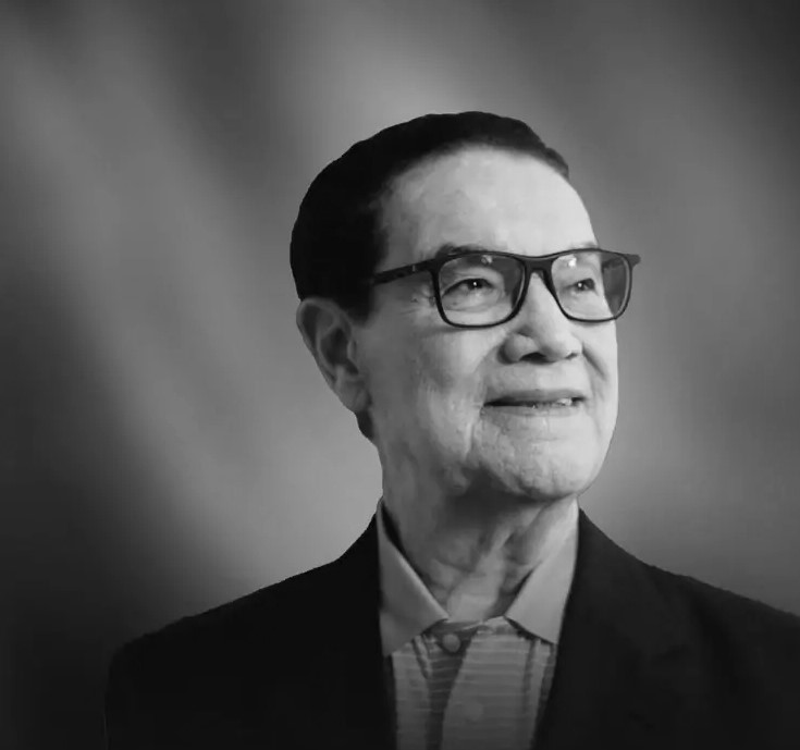 Divaldo Franco, um dos principais líderes espíritas do Brasil, morre aos 98 anos