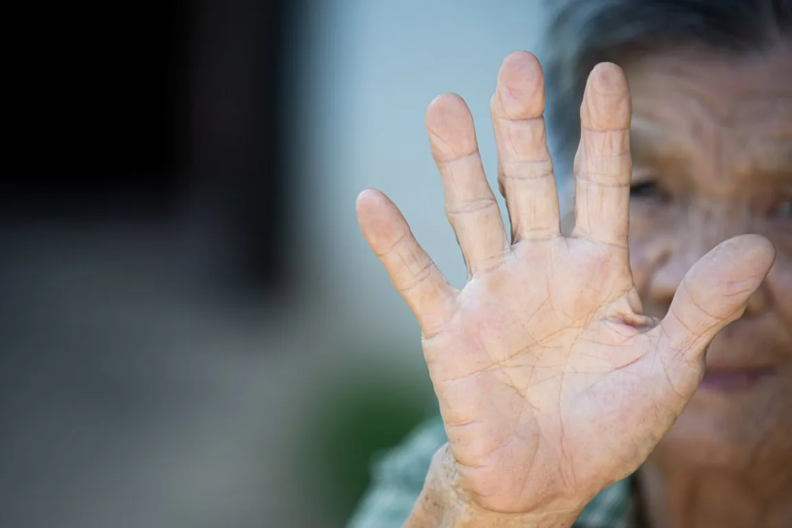 Câmara aprova aumento de pena para crimes contra idosos; proposta vai à sanção
