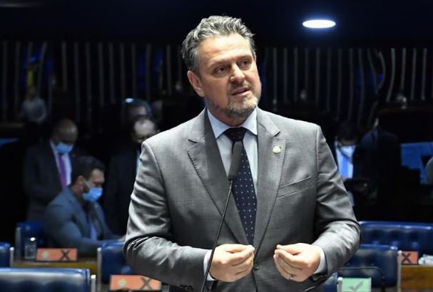 Ministro de Lula quer substituir EUA por novos mercados e cita ‘sul global’