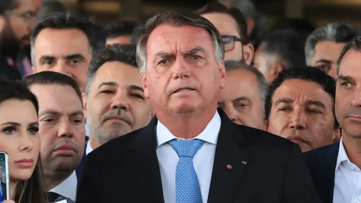 Decisão de Moraes surpreende e contraria Bolsonaro sobre visitas
