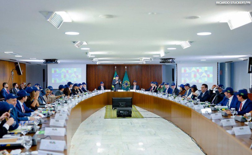 Lula defende soberania, negociação e multilateralismo em reunião ministerial