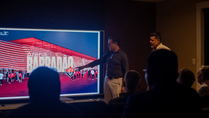 Com investimento bilionário, projeto oficial da Arena Barradão é apresentado à diretoria do Vitória