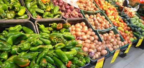 Salvador registra leve deflação puxada por queda alimentos e da energia