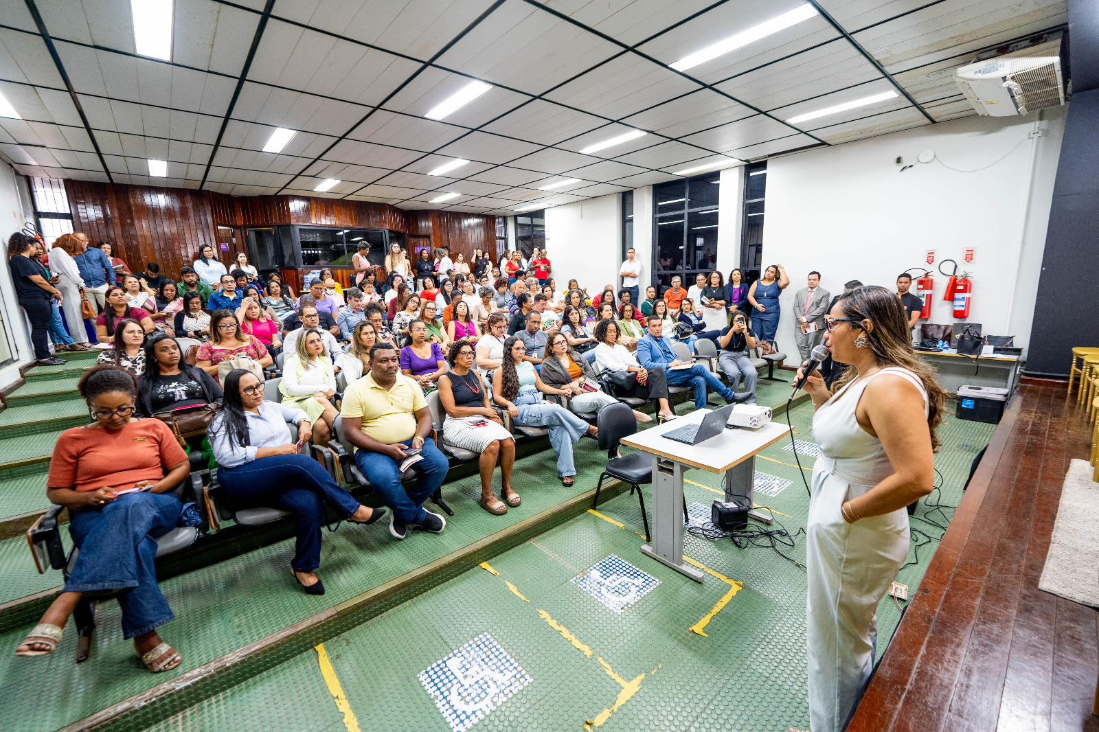 Prefeitura inicia Semana do Servidor com palestra sobre assédio moral e sexual