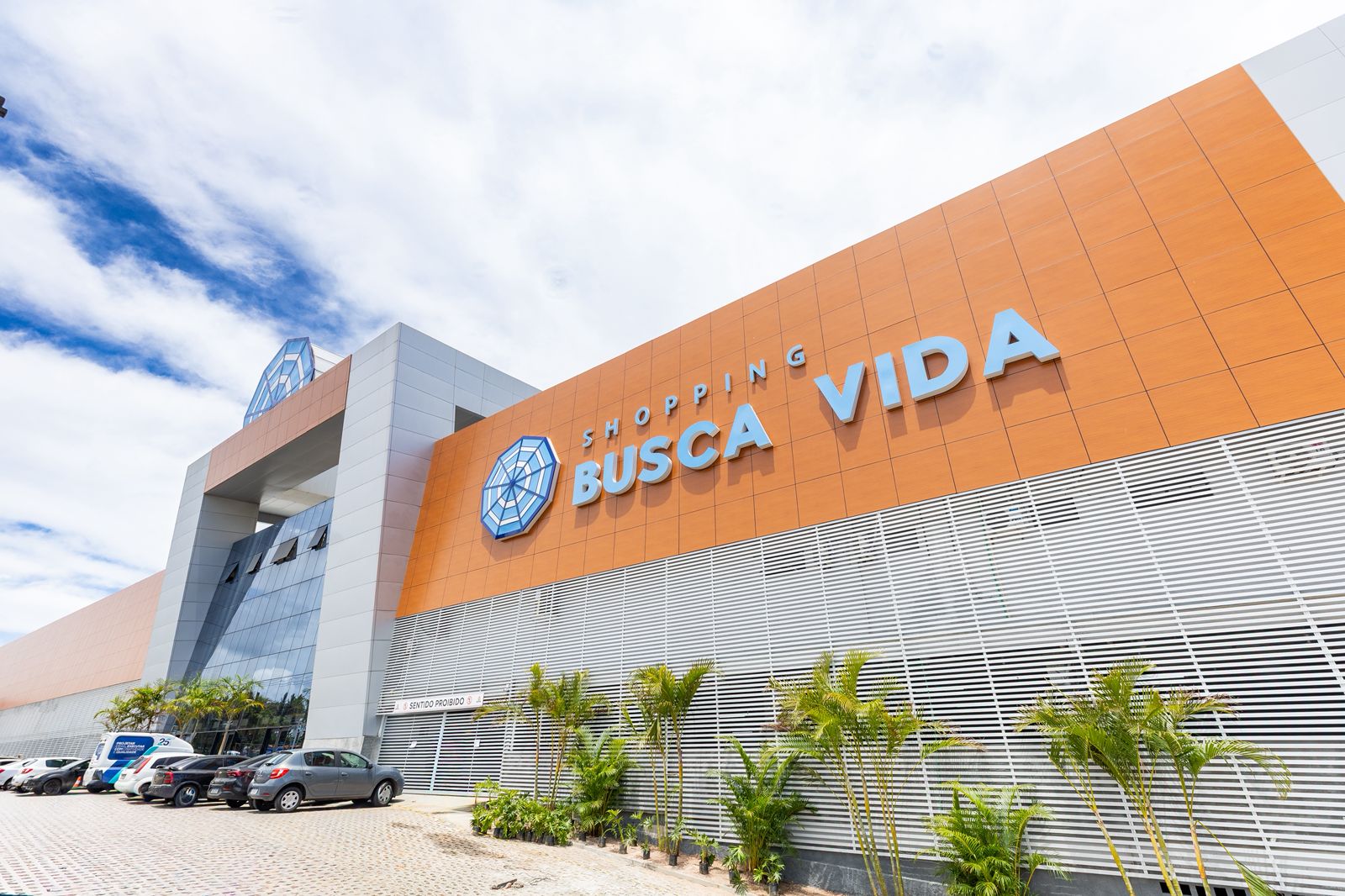 Shopping Busca Vida é inaugurado em Abrantes e reforça desenvolvimento econômico na orla de Camaçari