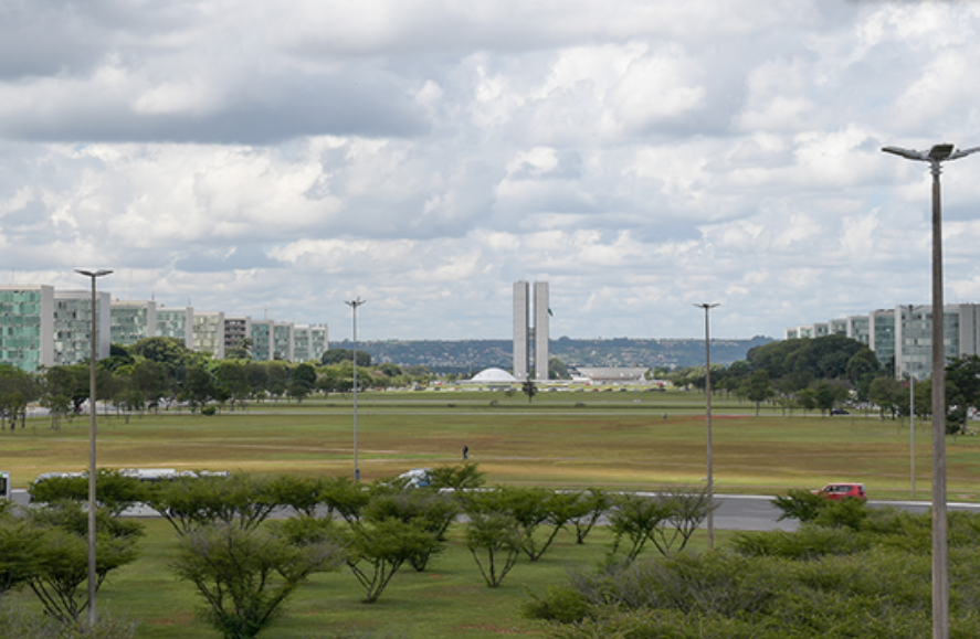 Governo do Brasil registra superávit de R$ 37,1 bilhões em outubro