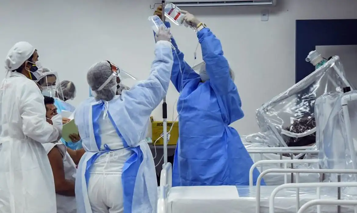 Número de enfermeiros no Brasil cresce 44% em cinco anos