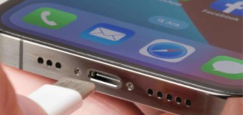 Quanto custa deixar o celular carregando a noite toda?