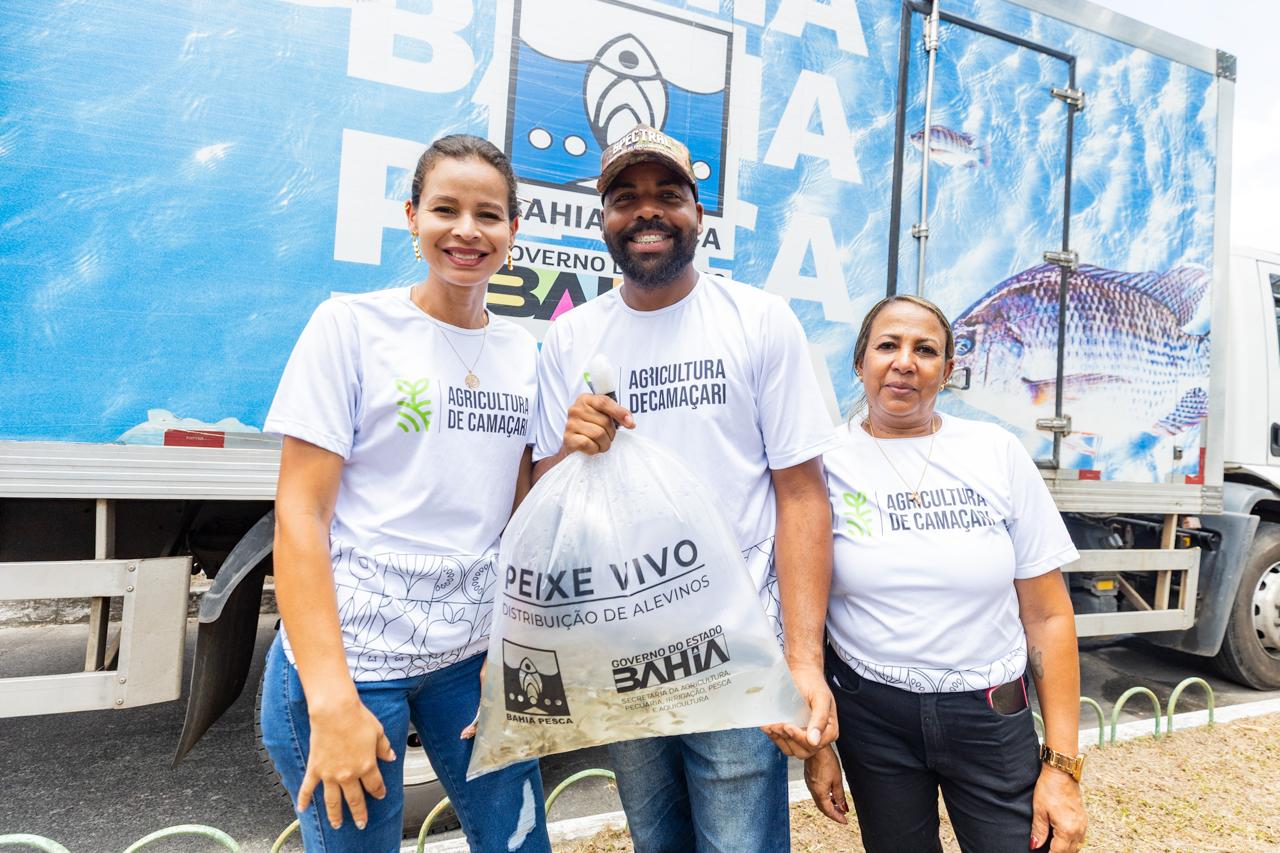 Prefeitura firma parceria com Bahia Pesca e distribui alevinos em Camaçari