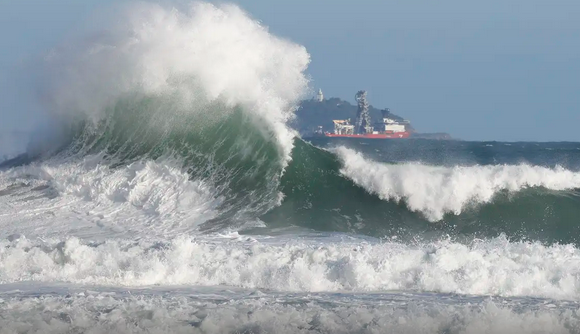 Marinha emite alerta de ressaca para o litoral do Rio no réveillon