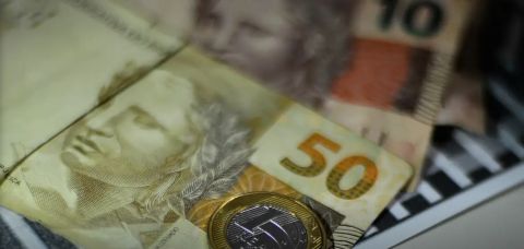 Quem tem direito ao abono salarial PIS/PASEP em 2026? Veja as regras