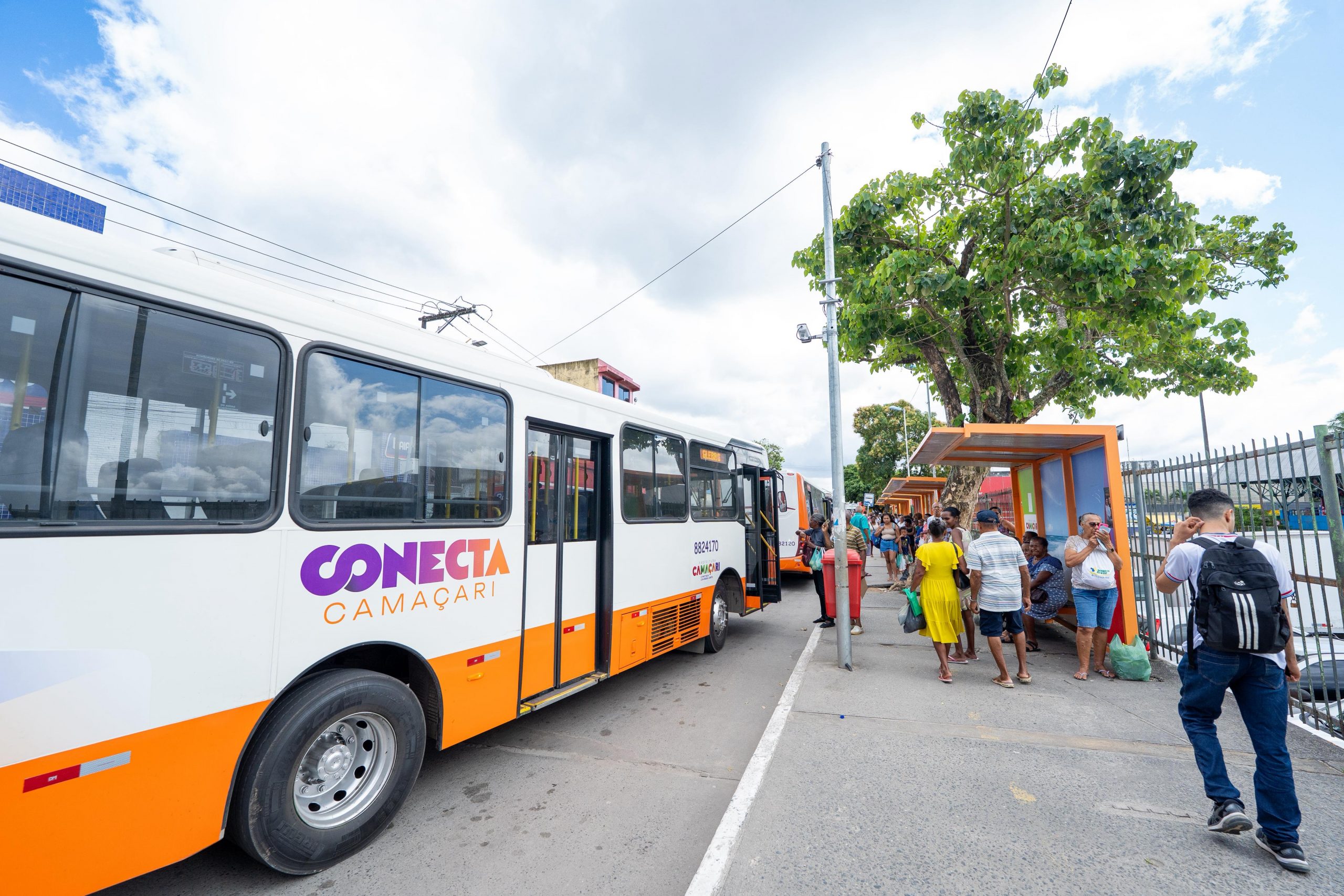 Conecta Camaçari tem novos horários e trajetos de linhas dos ônibus na sede