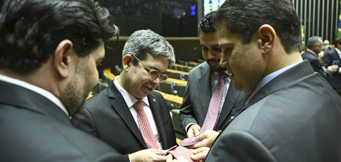 Melhor brigar com o STF: como auxiliar do governo avalia elogios de Alcolumbre