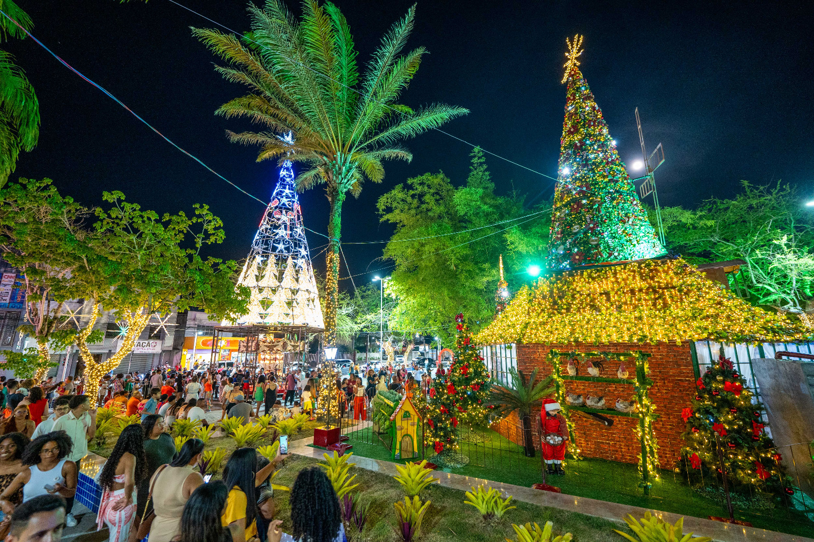 Camaçari dá início ao Natal da ‘Fábrica dos Sonhos’ com espetáculo de luzes e cultura