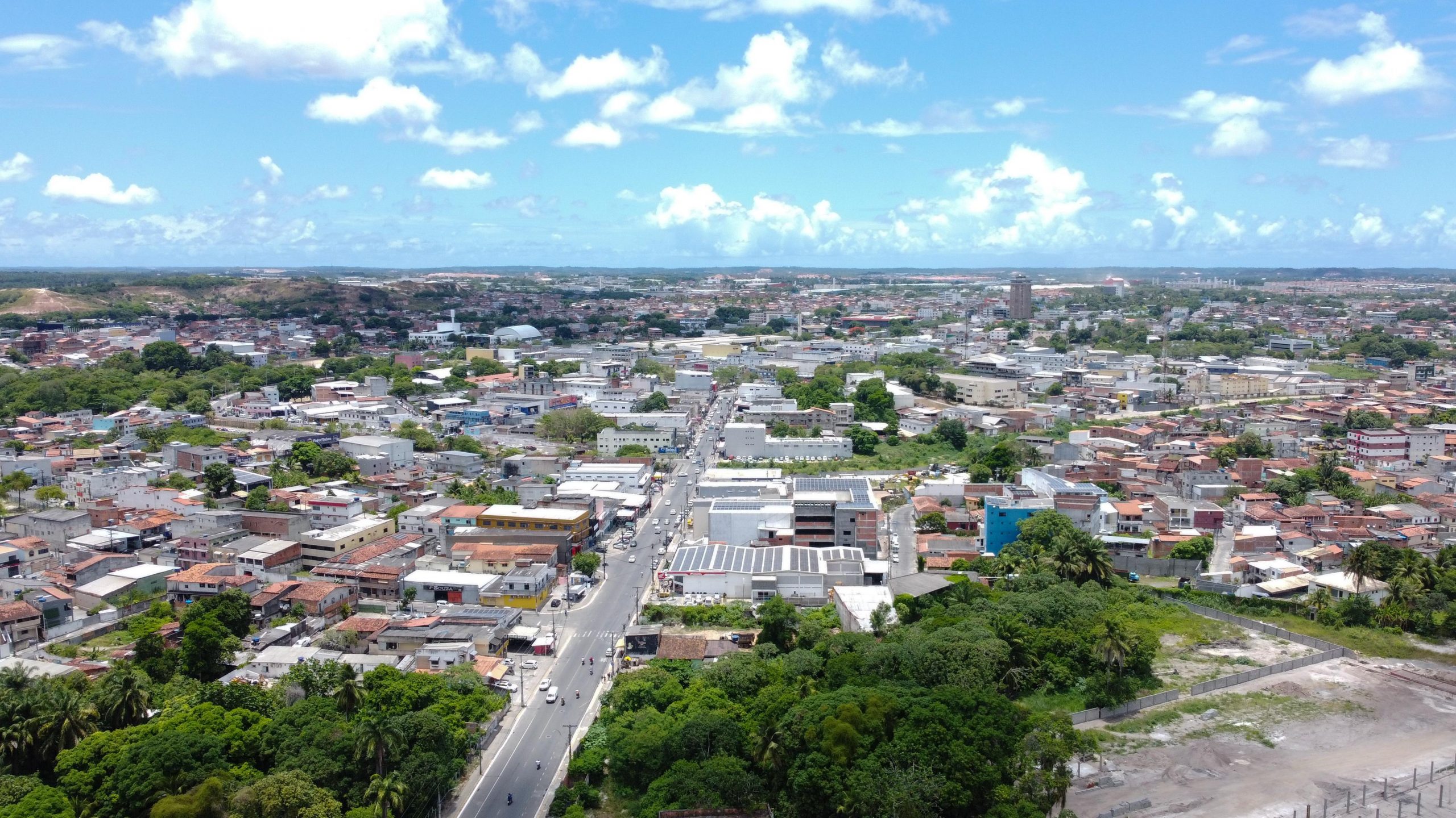 Camaçari está entre as cidades líderes na geração de emprego e renda, aponta revista Veja