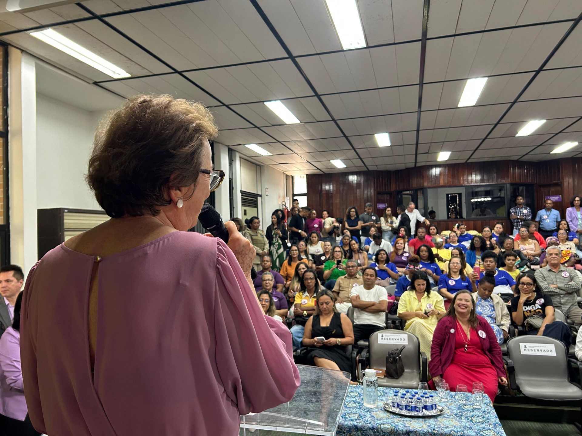 SPM lança Selo Lilás em Camaçari e participa da assinatura do Pacto pelo Enfrentamento ao Tráfico de Mulheres e ao Trabalho Escravo