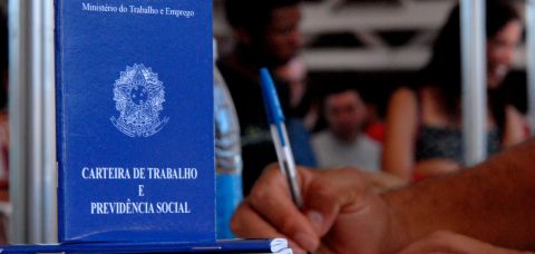 Bahia gerou 270,3 mil empregos com carteira assinada nos últimos dois anos