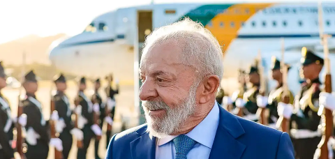 Lula fará cirurgia de catarata no olho esquerdo na sexta-feira
