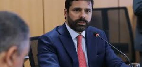 Lula nomeia ministro interino da Justiça após saída de Lewandowski