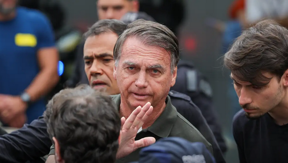 Defesa de Bolsonaro apresenta novo pedido de domiciliar ao STF