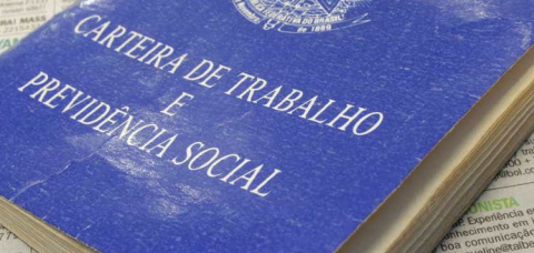 Redução compulsória da escala 6×1 traria inflação e desemprego, diz estudo