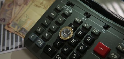 Mercado eleva previsão da inflação para 4,31% este ano