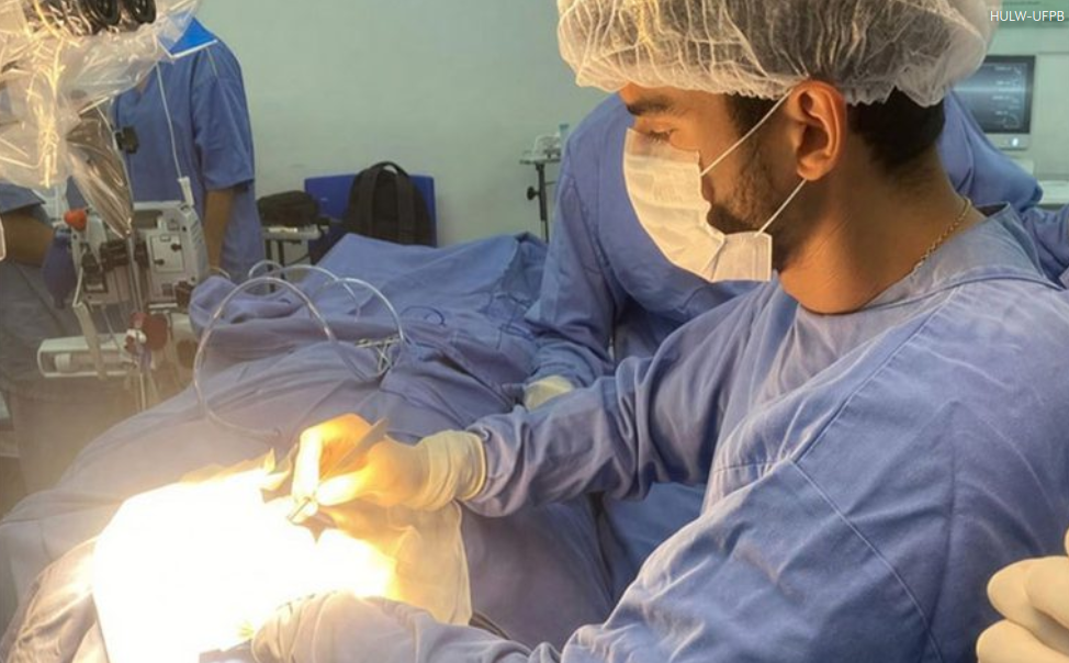 Hospital da Rede HU Brasil em João Pessoa inova em cirurgia para pacientes com perda auditiva