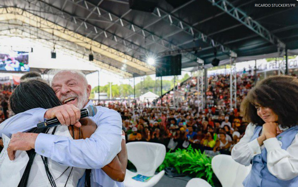 As conquistas de 21 anos de Prouni, de dois anos de Pé-de-Meia e obras de mobilidade do Novo PAC marcaram a semana