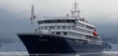 Capitão de navio com surto de hantavírus deixa a embarcação