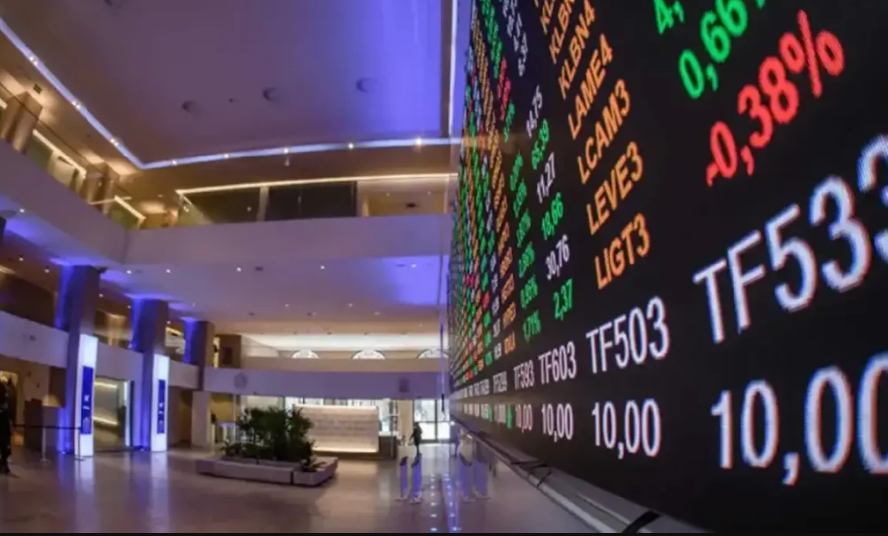 Bolsa atinge menor nível desde janeiro com exterior e tensão política