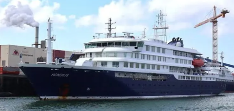 Cruzeiro atingido por hantavírus deixa Cabo Verde após quarentena