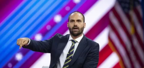 PF recomenda demissão de Eduardo Bolsonaro por abandono de cargo