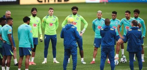 Brasil faz último treino antes de encarar Noruega pelas oitavas