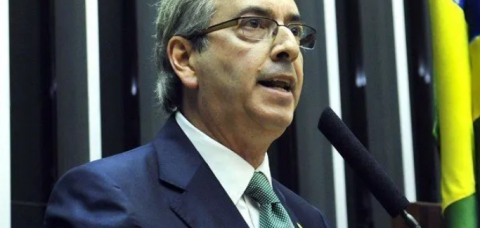 Dino bloqueia R$ 6 milhões de ex-deputado Eduardo Cunha em caso de emendas