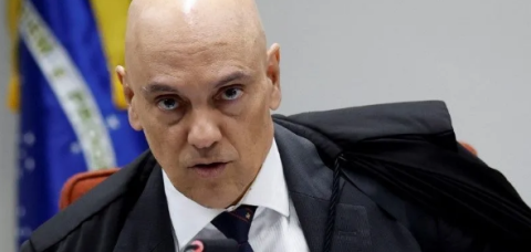 Moraes autoriza busca contra ex-secretário apontado como fonte de jornalista