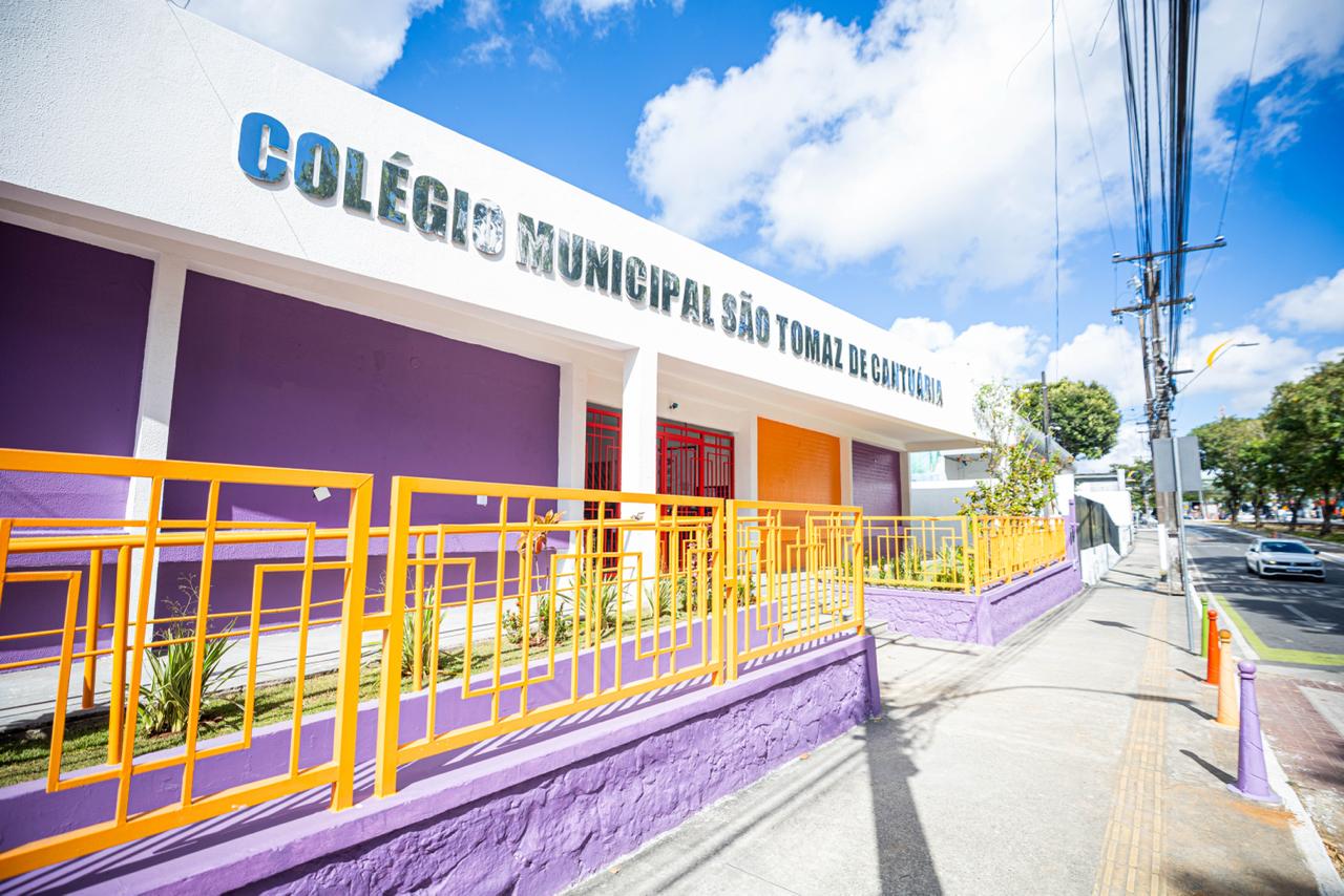 Prefeitura entrega primeira etapa das melhorias do Colégio Municipal São Tomaz de Cantuária