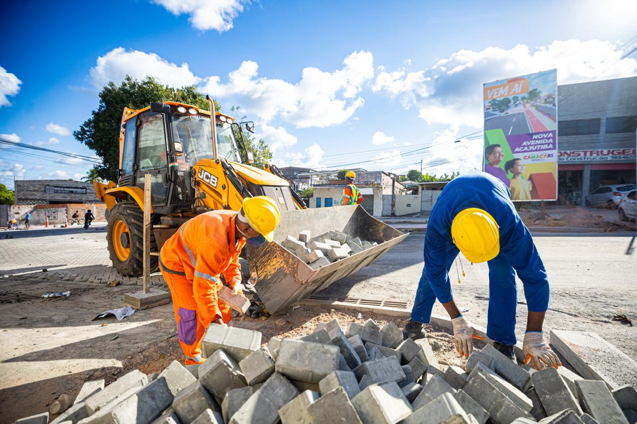 Obras da Avenida Acajutiba avançam com novas etapas de infraestrutura, mobilidade e urbanização