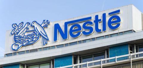 Nestlé anuncia demissão de 16 mil funcionários e vai encerrar produção em fábricas