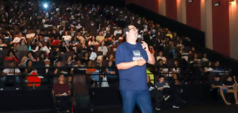 Universidade abre inscrições para aulões gratuitos de revisão do Enem em cinema de Salvador