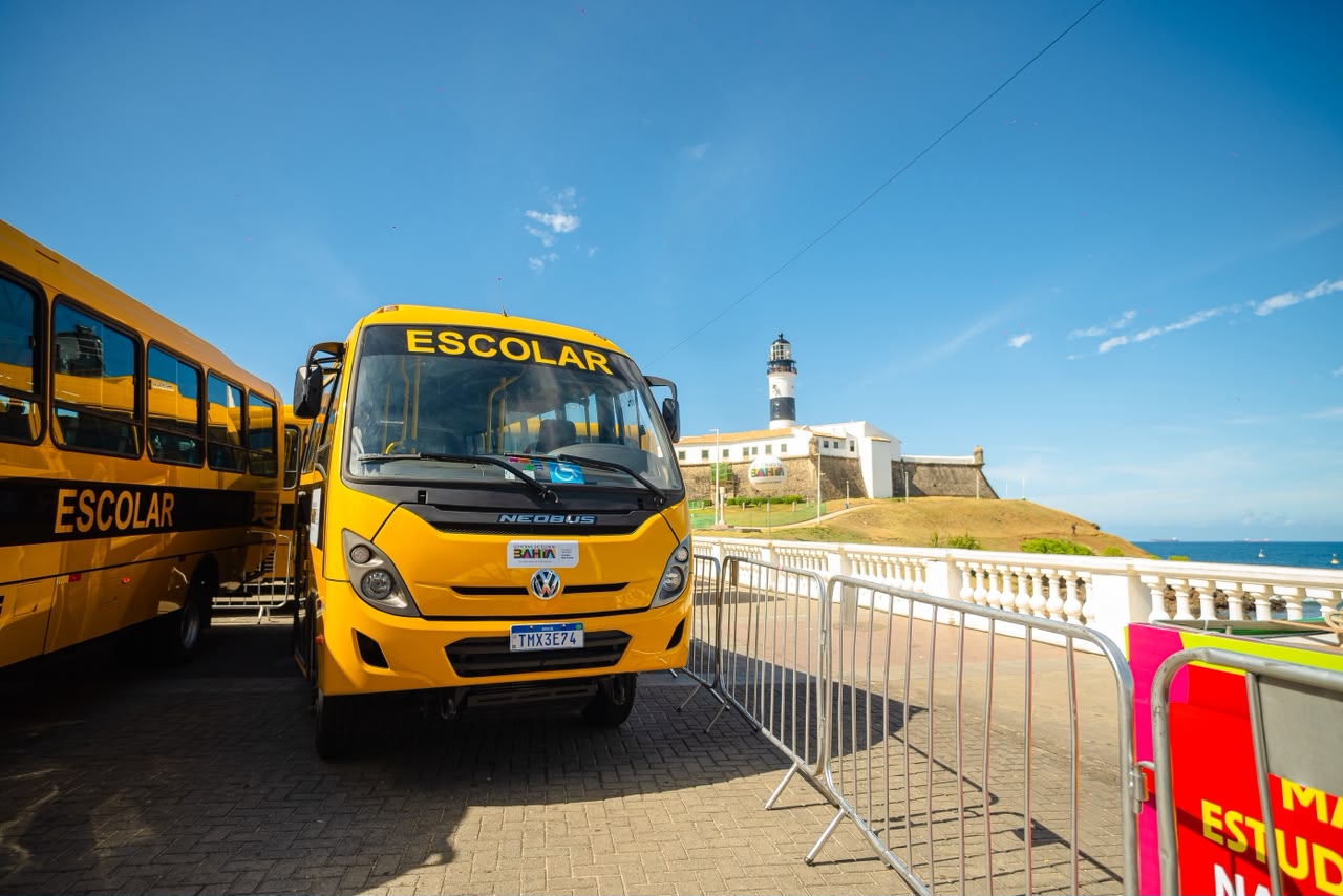 Camaçari recebe novo ônibus escolar para reforçar transporte de estudantes da zona rural