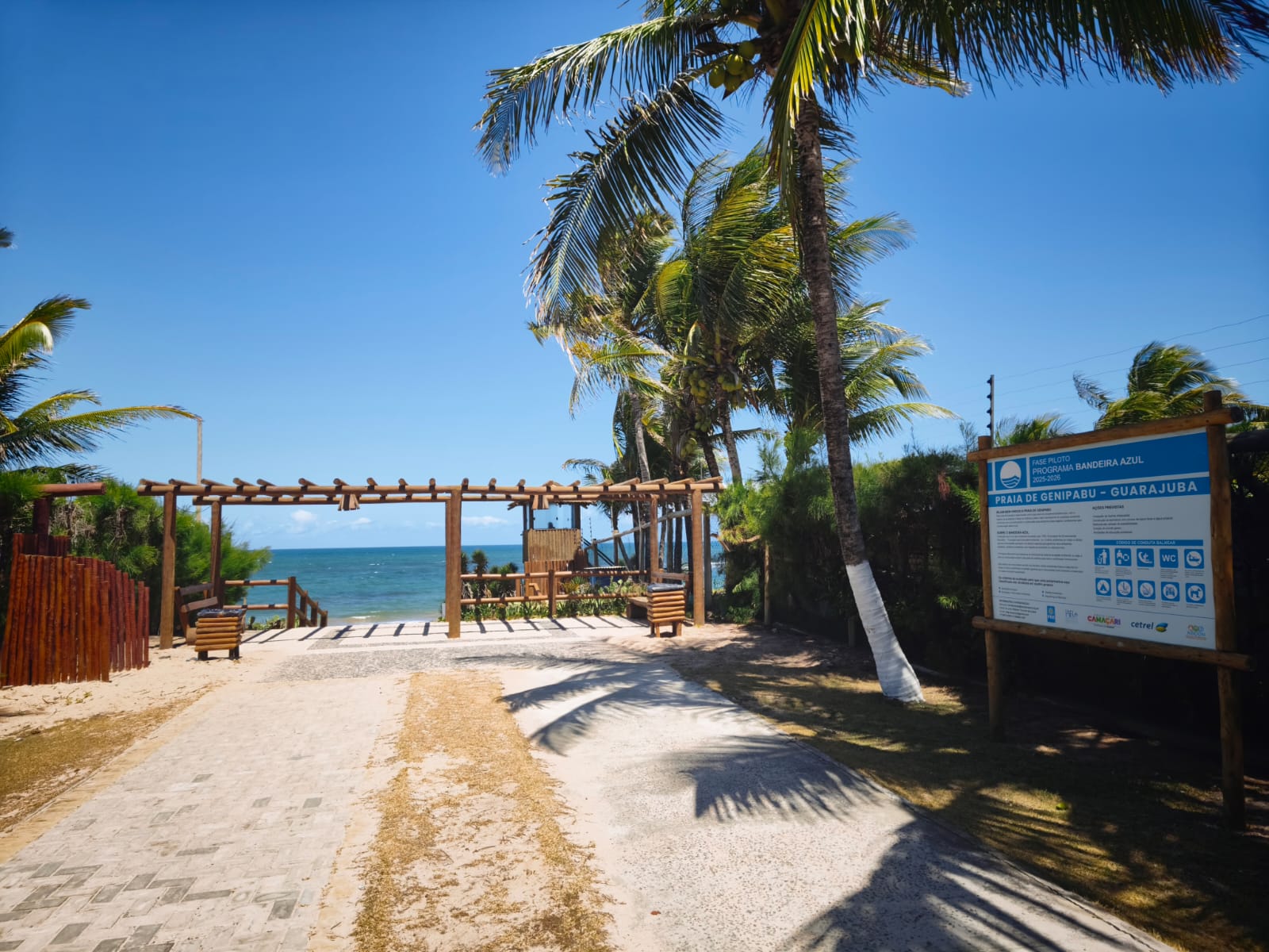 Visita técnica prepara praias de Camaçari para nova temporada do Bandeira Azul